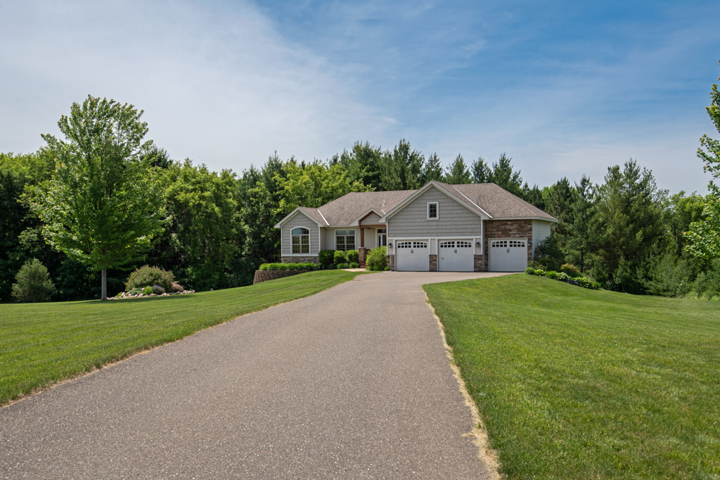 13425 Maxwell Road, Chisago City MN 55013